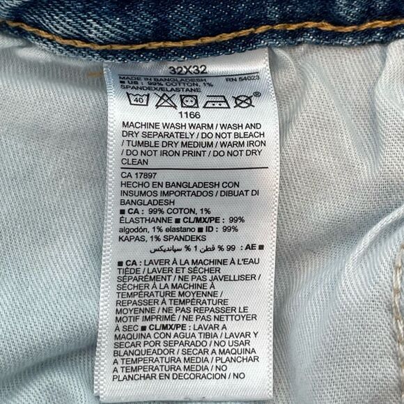 Old Navy Slim Fit Jeans Blue Medium Wash Denim 5-Pocket Distressed 32x32 - Picture 4 of 4